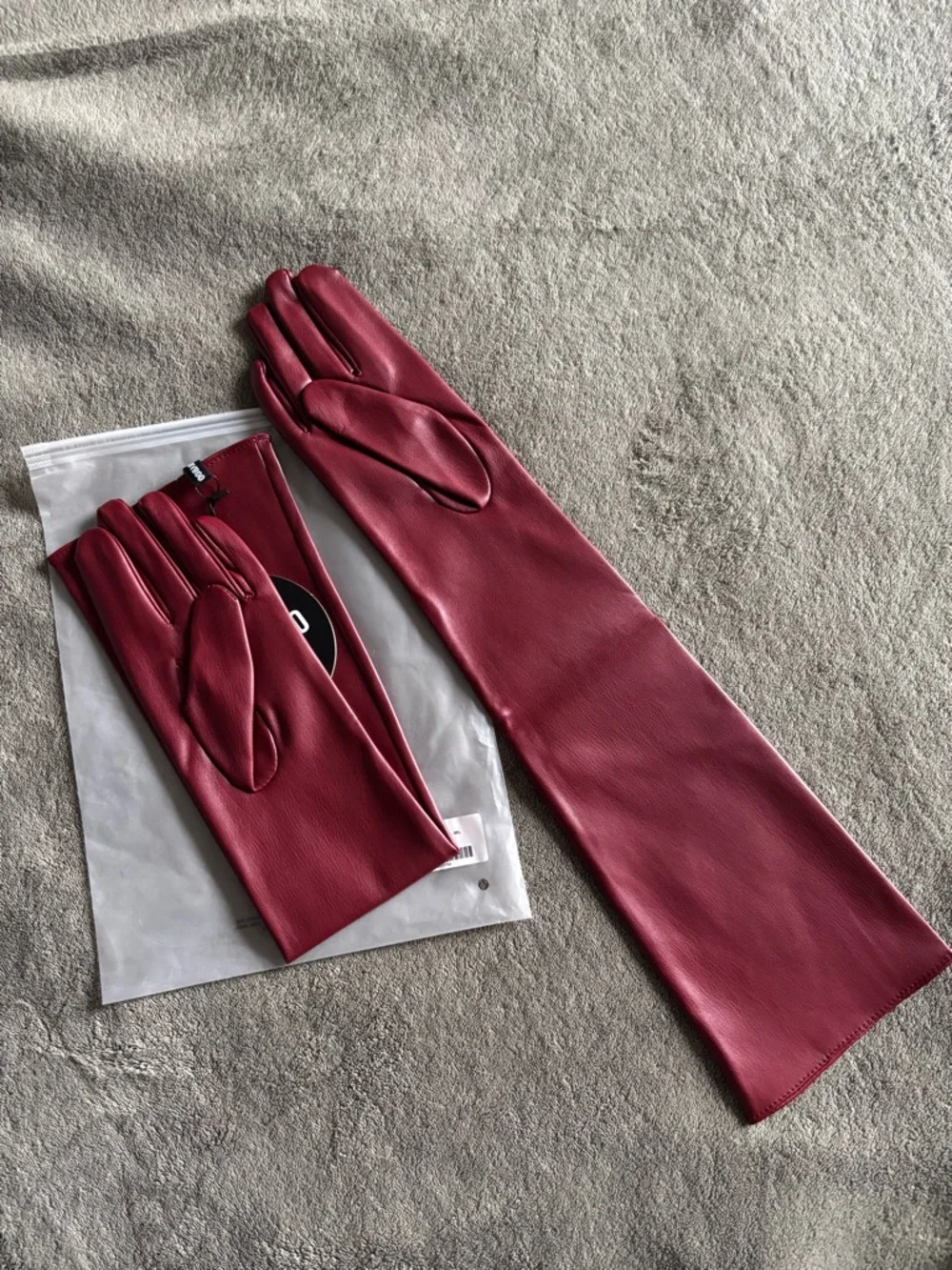 BABYBOO Women's Long Leatherette Gloves in Burgundy- New